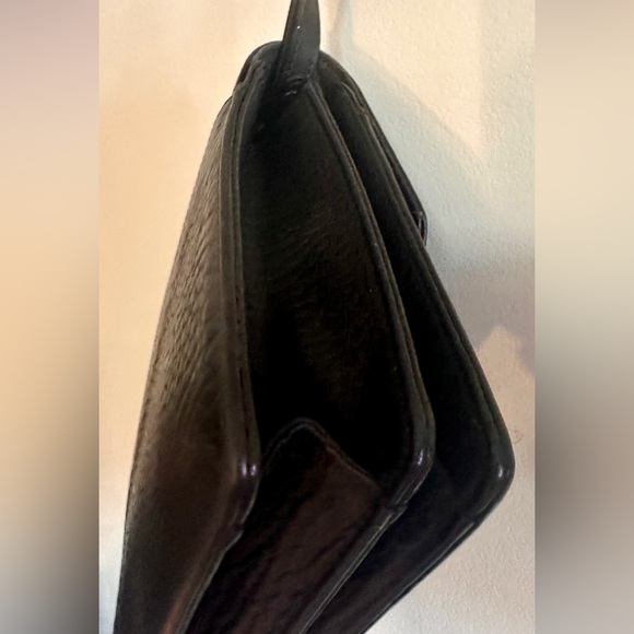 Burberrys black wristlet, clutch. Leather. Amazing vintage piece. Note pics. - Picture 14 of 16